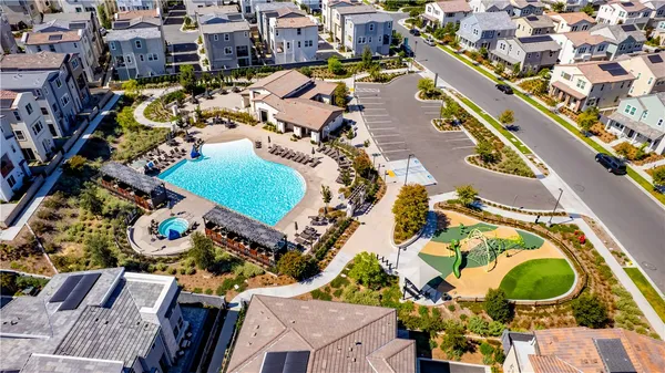 $559,000 | 1401 Lasso Way, Unit 201, Rancho Mission Viejo, CA 92694