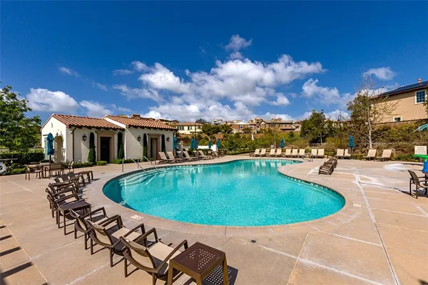 $559,000 | 1401 Lasso Way, Unit 201, Rancho Mission Viejo, CA 92694
