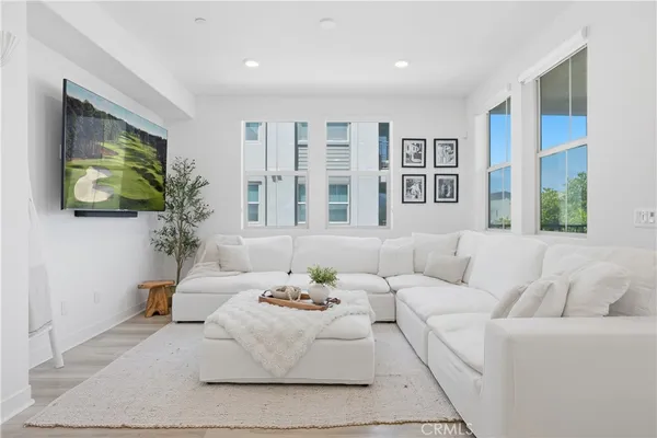 $559,000 | 1401 Lasso Way, Unit 201, Rancho Mission Viejo, CA 92694