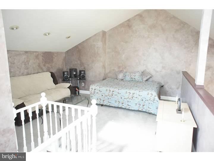 9564 State Rd., Unit 44B Philadelphia, PA 19114 - Photo 12 of 18 Gallery Image 12