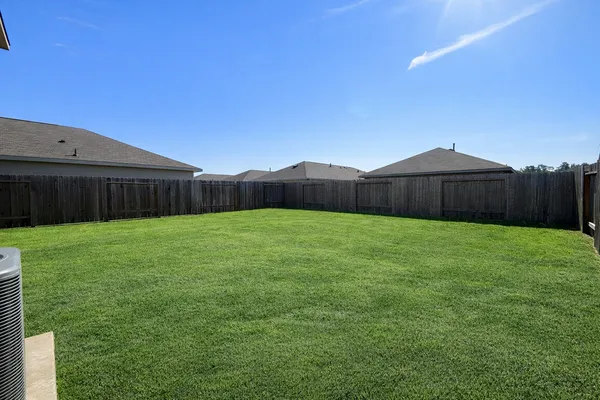 $2,500 | 22166 Birchfield Grv Lane, New Caney, TX 77357