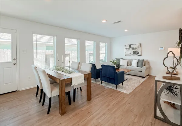 $2,500 | 22166 Birchfield Grv Lane, New Caney, TX 77357