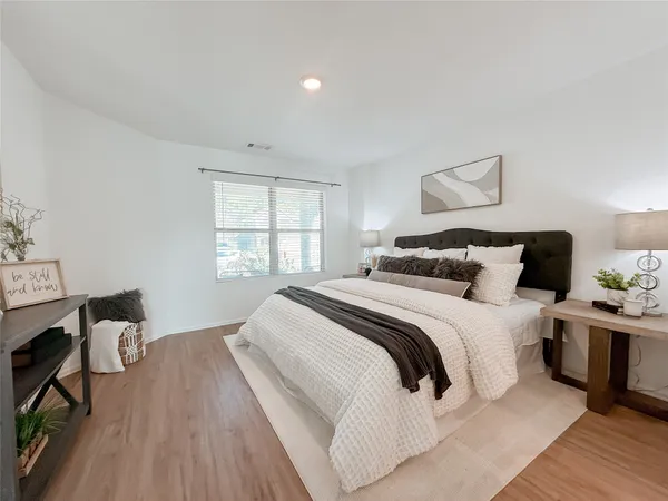 $2,500 | 22166 Birchfield Grv Lane, New Caney, TX 77357