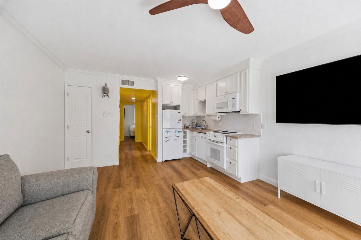 10811 Termini-San Luis Pass Road, Unit 1121 Galveston, TX 77554 - Photo 3 of 10