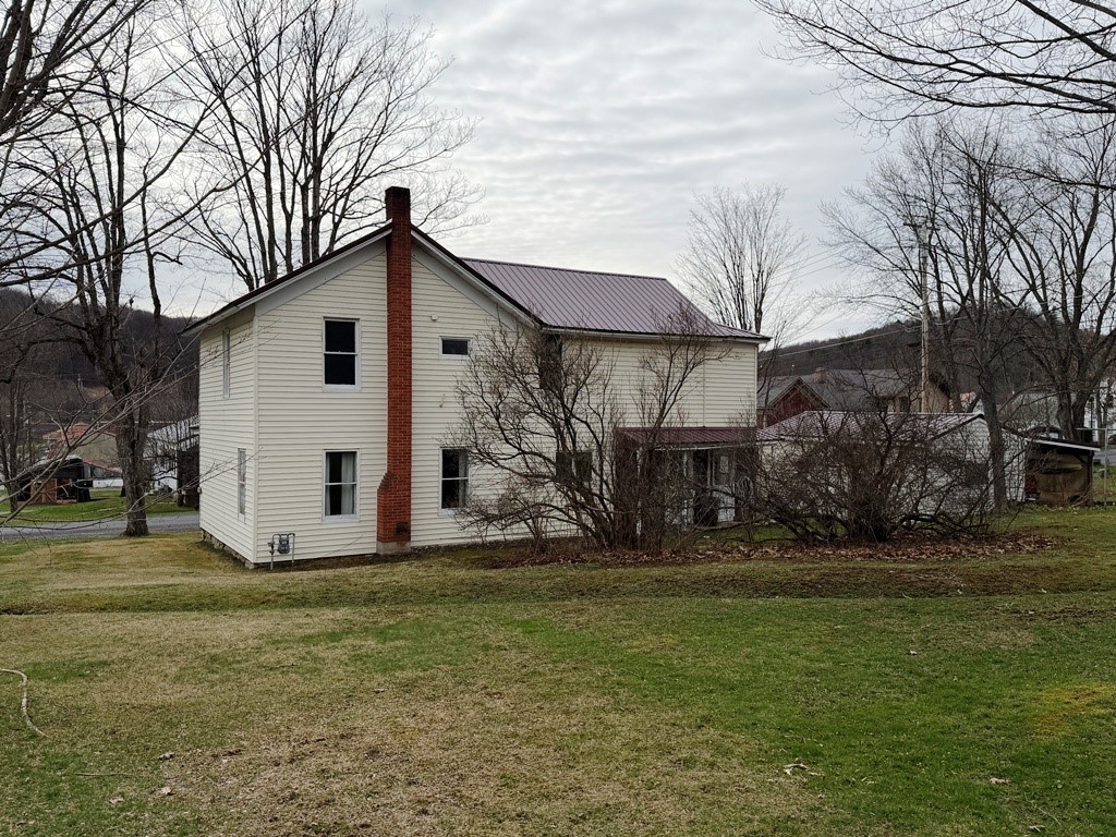 272 Kane Street Wilcox, PA 15870 - Photo 4 of 33