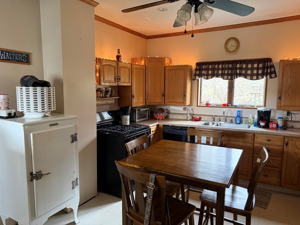 272 Kane Street Wilcox, PA 15870 - Photo 8 of 33