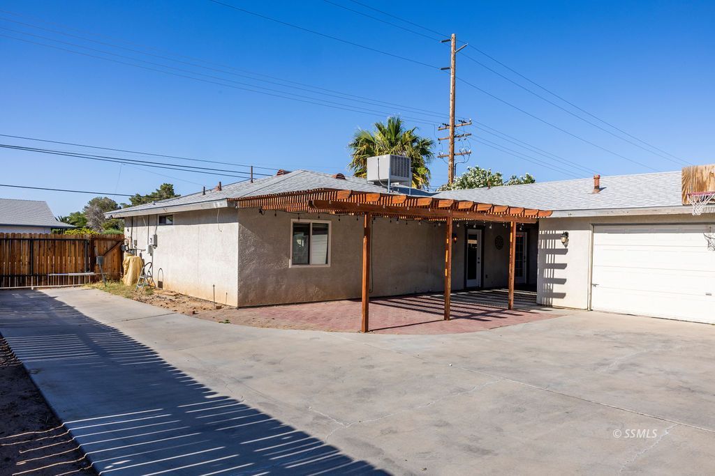 541 East Church Avenue Ridgecrest, CA 93555 - Photo 29 of 32
