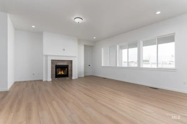 $659,000 | 8459 South Country Wind Avenue, Meridian, ID 83642