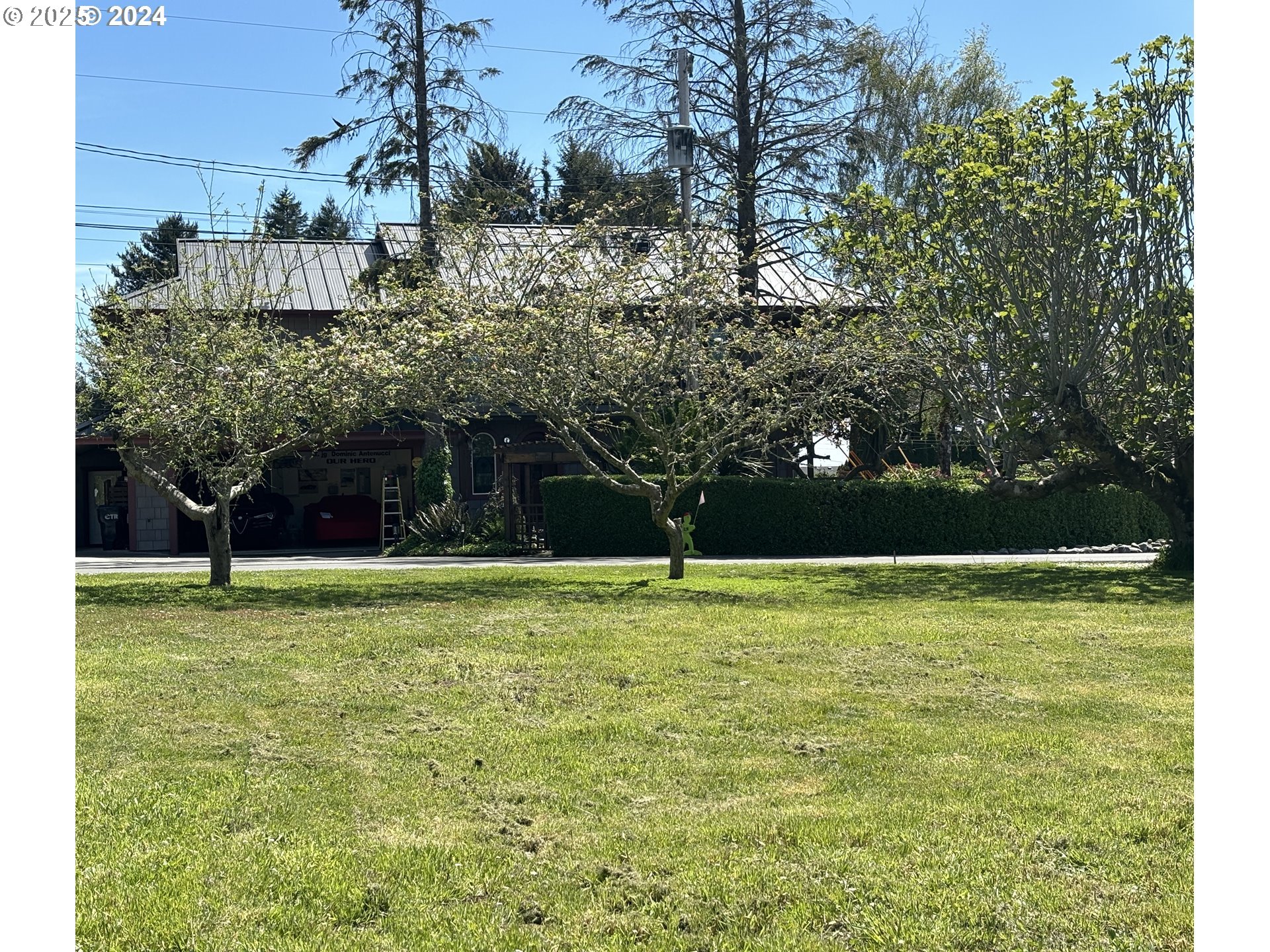 Crestline Loop Brookings, OR 97415 - Photo 3 of 14 View