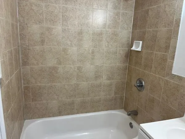 $1,695 | 2700 Summit Avenue, Unit 101, Union City, NJ 07087