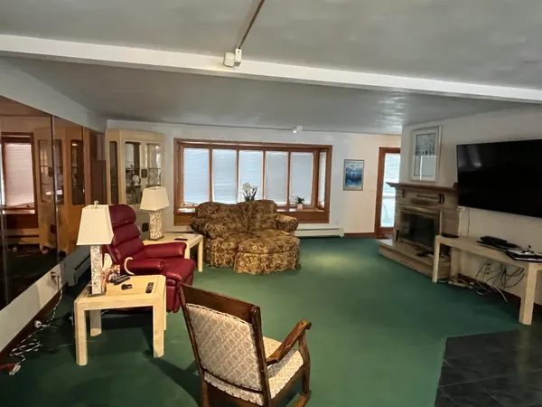 $699,900 | 1407 North Lynndale Drive, Appleton, WI 54914