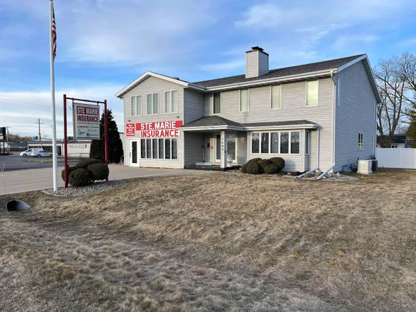 $699,900 | 1407 North Lynndale Drive, Appleton, WI 54914