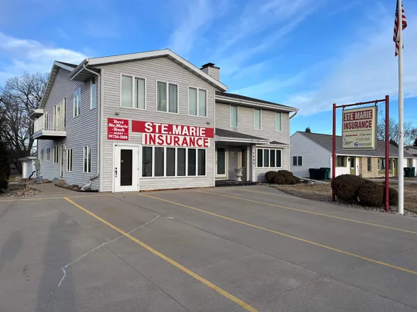 $699,900 | 1407 North Lynndale Drive, Appleton, WI 54914