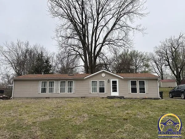 $174,000 | 708 Warren Street, Oskaloosa, KS 66066