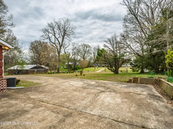 $285,000 | 313 North Main Street, Sardis, MS 38666