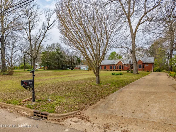 $285,000 | 313 North Main Street, Sardis, MS 38666