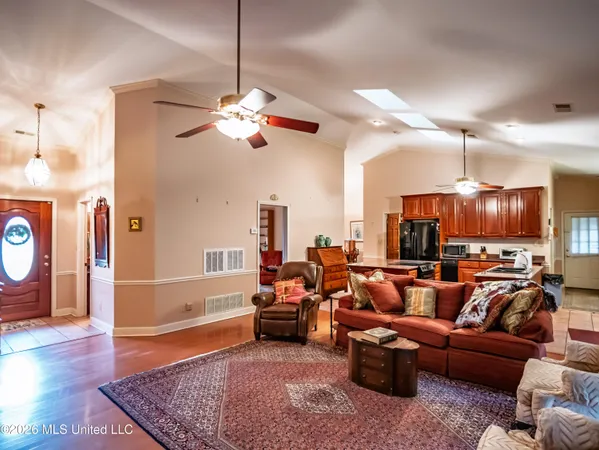 $285,000 | 313 North Main Street, Sardis, MS 38666