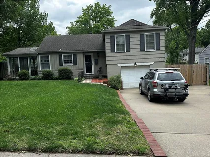 $420,000 | 4505 West 77th Street, Prairie Village, KS 66208