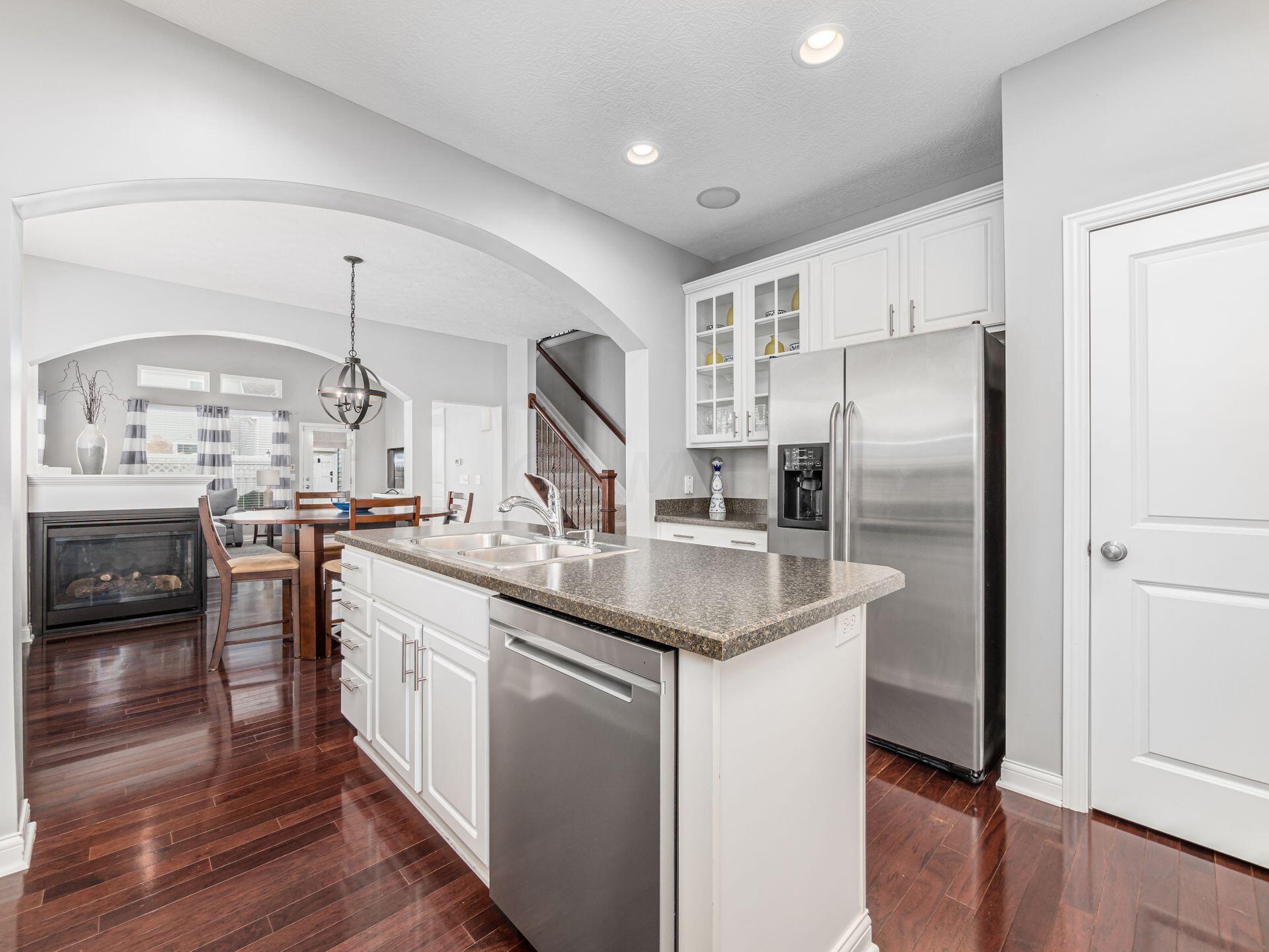 6176 Benon Road Westerville, OH 43081 - Photo 15 of 38 Kitchen