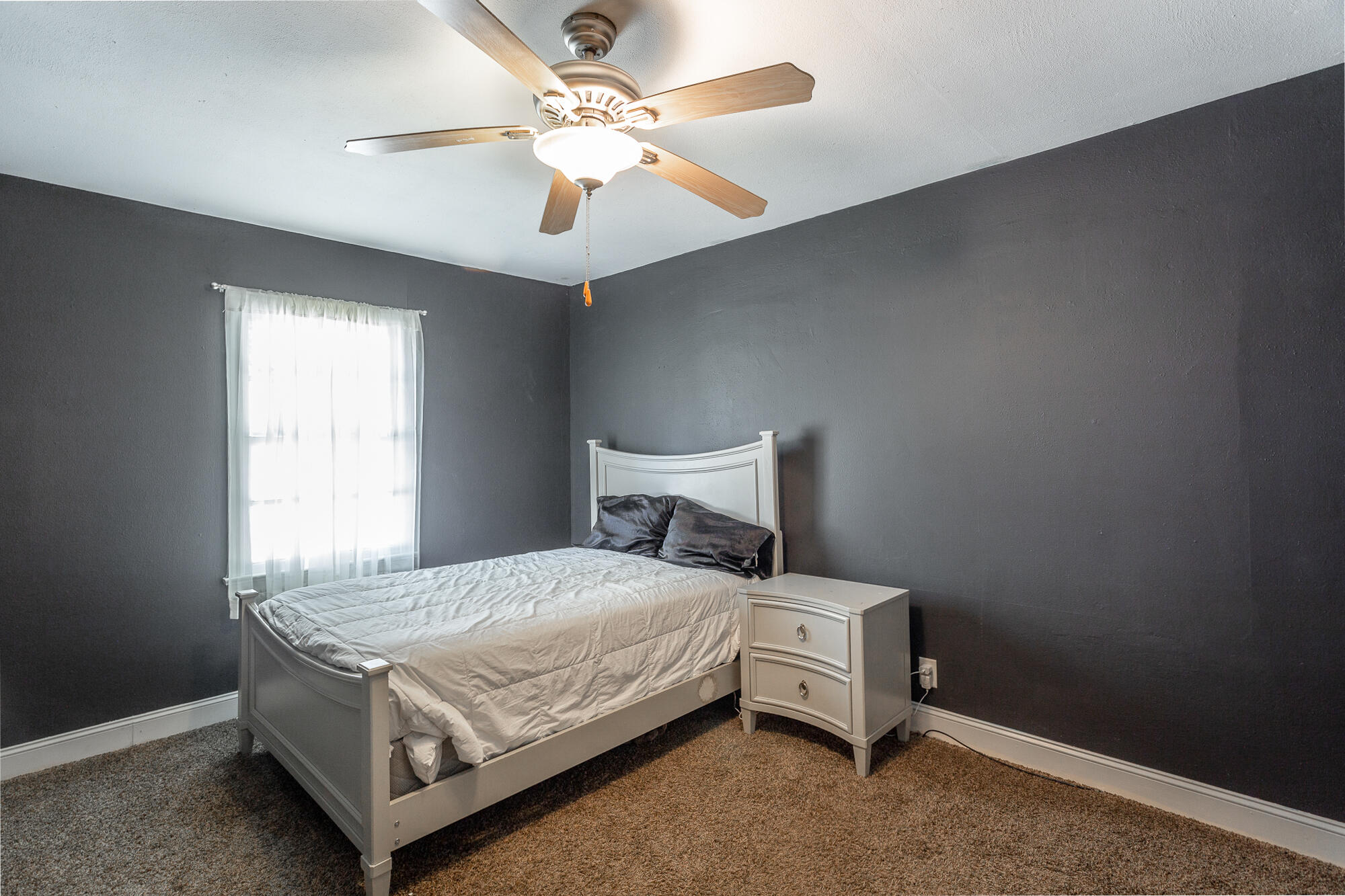 421 Frawley Road Chattanooga, TN 37412 - Photo 15 of 24 Guest bedroom