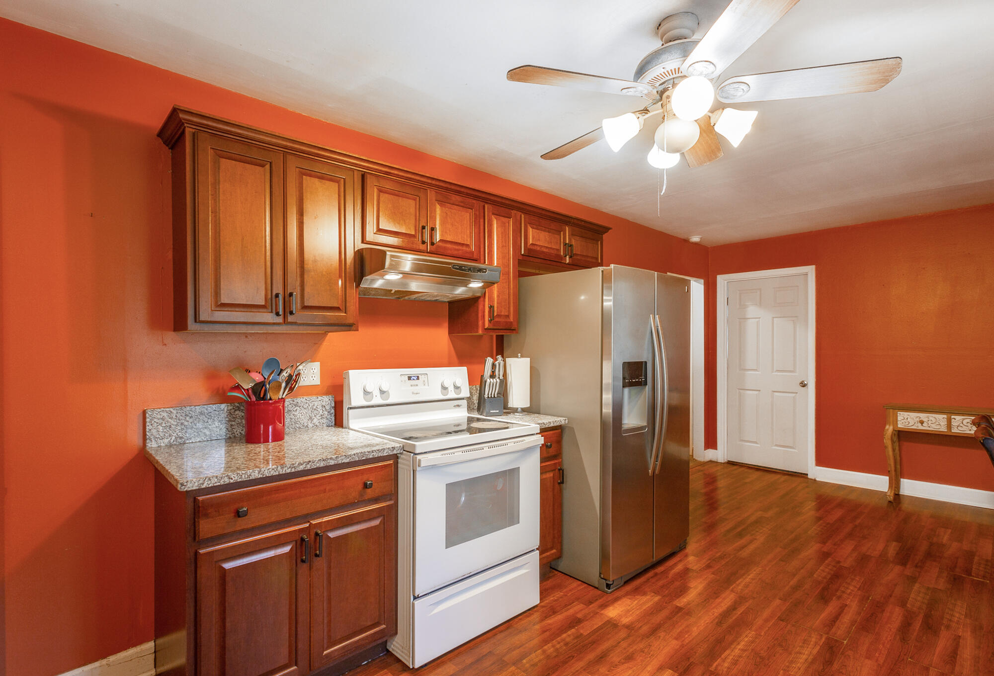 421 Frawley Road Chattanooga, TN 37412 - Photo 8 of 24 Kitchen