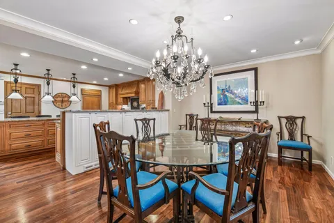 $749,000 | 1140 Hollybrook Drive, Wayzata, MN 55391