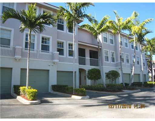 6724 West Sample Road, Unit B24 Coral Springs, FL 33067 - Photo 4 of 11 Exterior Front