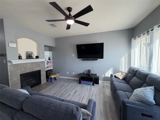 $2,500 | 15218 Loys Coves Court, Humble, TX 77396