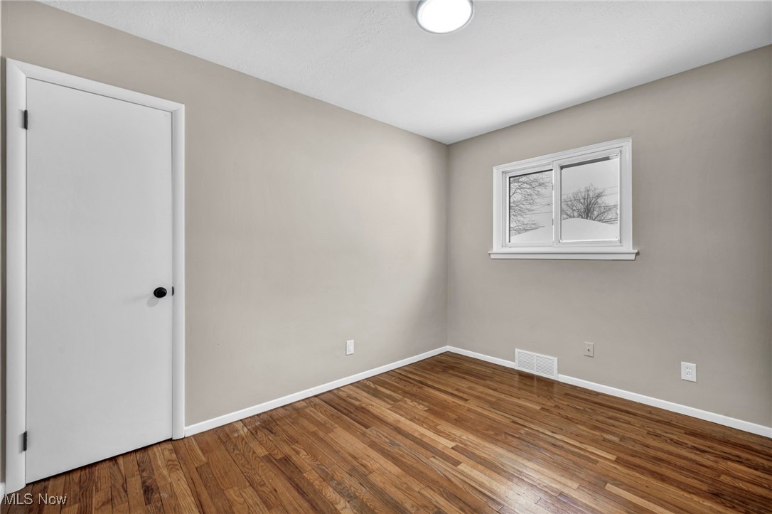 30051 Forestgrove Road Willowick, OH 44095 - Photo 19 of 47