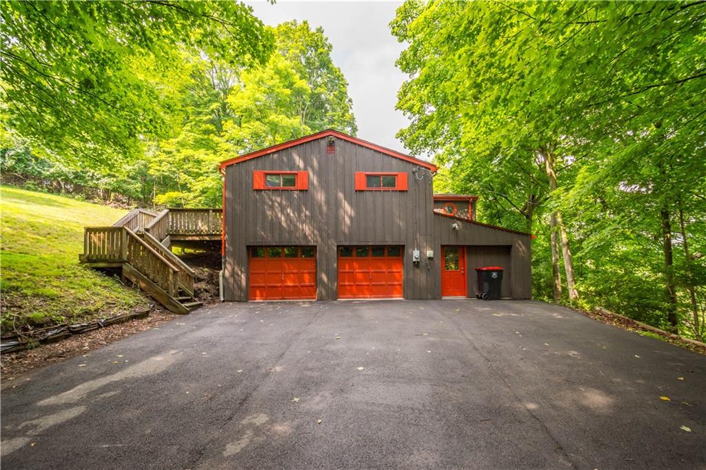 712 Baldwin Road Pittsburgh, PA 15205 - Photo 1 of 39