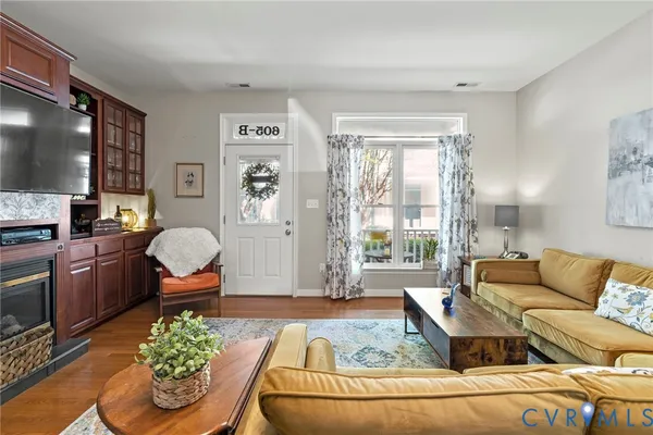 $360,000 | 605 Spring Street, Unit B, Richmond, VA 23220