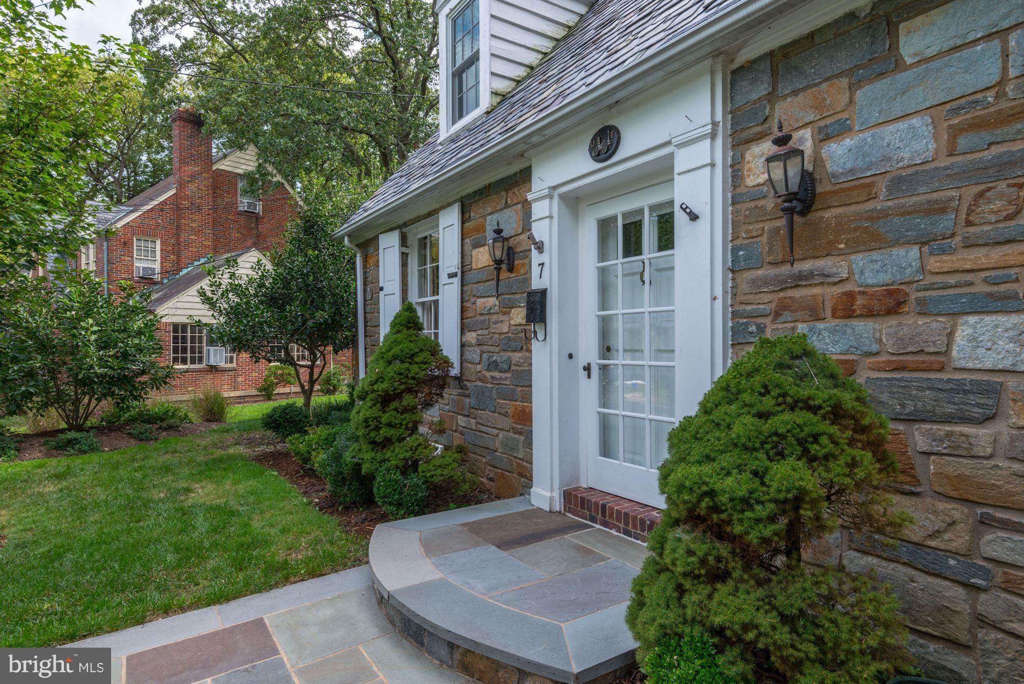 7 Hilltop Road Silver Spring, MD 20910 - Photo 2 of 21 Beautiful stone front