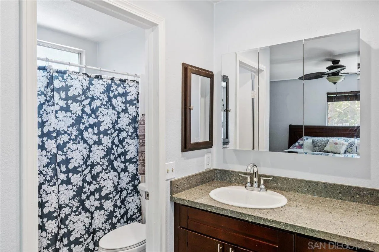 2337 Fallingleaf Road Oceanside, CA 92056 - Photo 18 of 38 Gallery Image 18