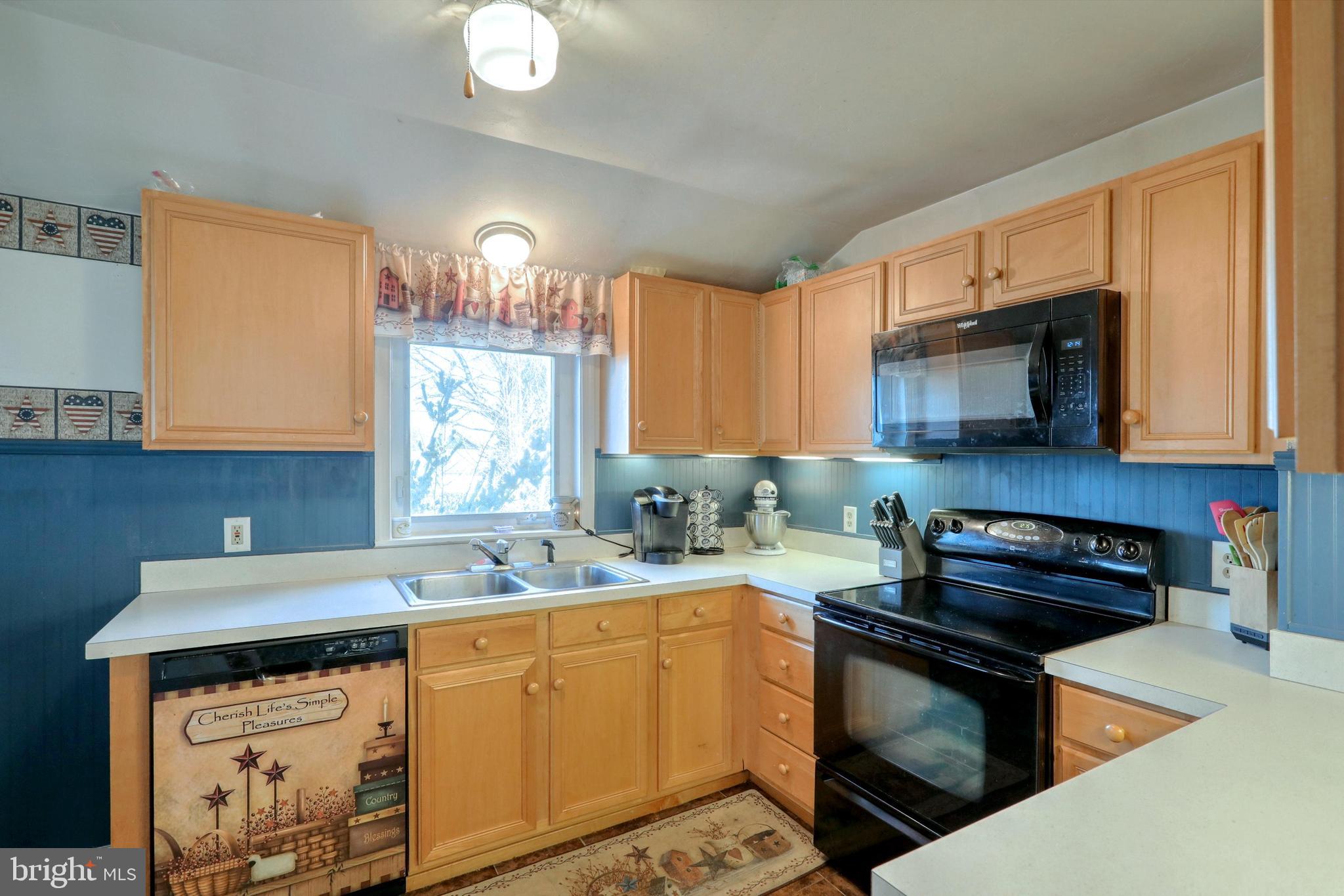 1117 Valley View Road York, PA 17403 - Photo 16 of 26 Gallery Image 16