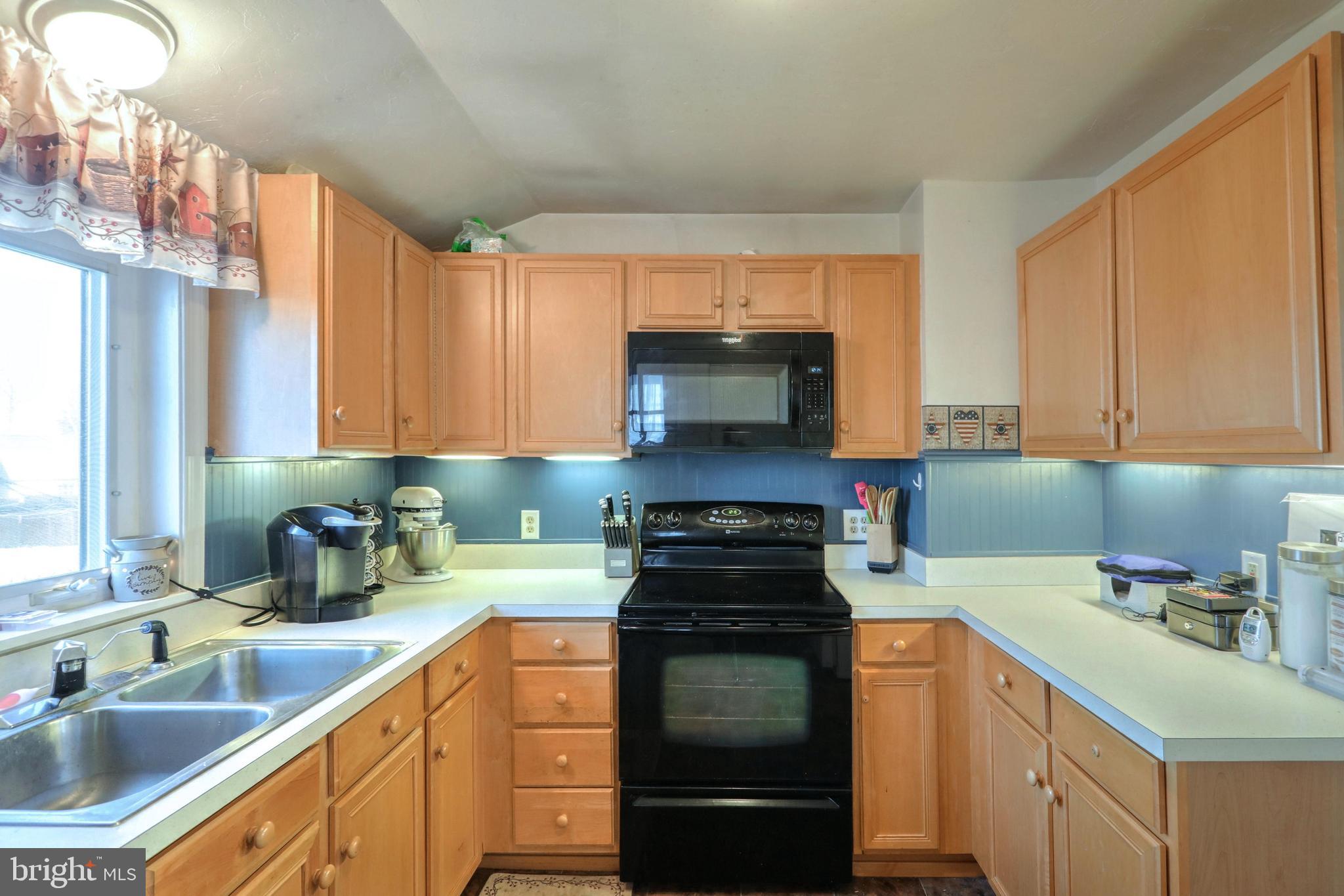 1117 Valley View Road York, PA 17403 - Photo 17 of 26 Gallery Image 17