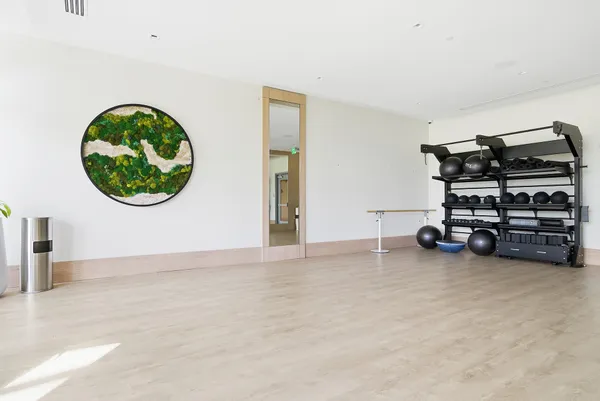 $6,700 | 220 Lake Shore Drive, Unit 1021, Lake Park, FL 33403