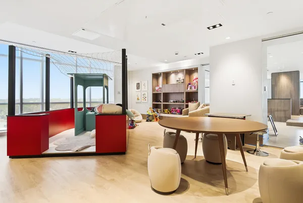 $6,700 | 220 Lake Shore Drive, Unit 1021, Lake Park, FL 33403