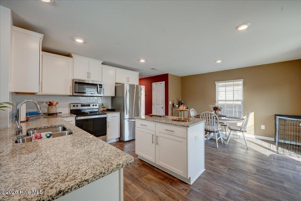 404 Frida Road New Bern, NC 28560 - Photo 9 of 53 21-404_Frida-14