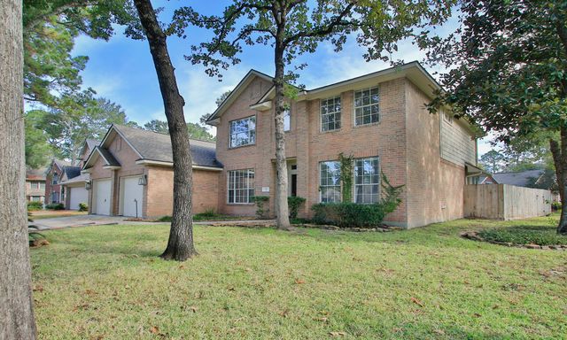 $589,500 | 2 Sweet Birch Place, The Woodlands, TX 77382