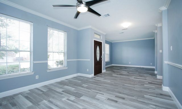 $589,500 | 2 Sweet Birch Place, The Woodlands, TX 77382