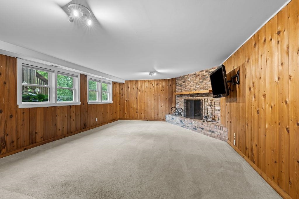 1928 Bradley Road Rockford, IL 61107 - Photo 37 of 52 Gallery Image 37