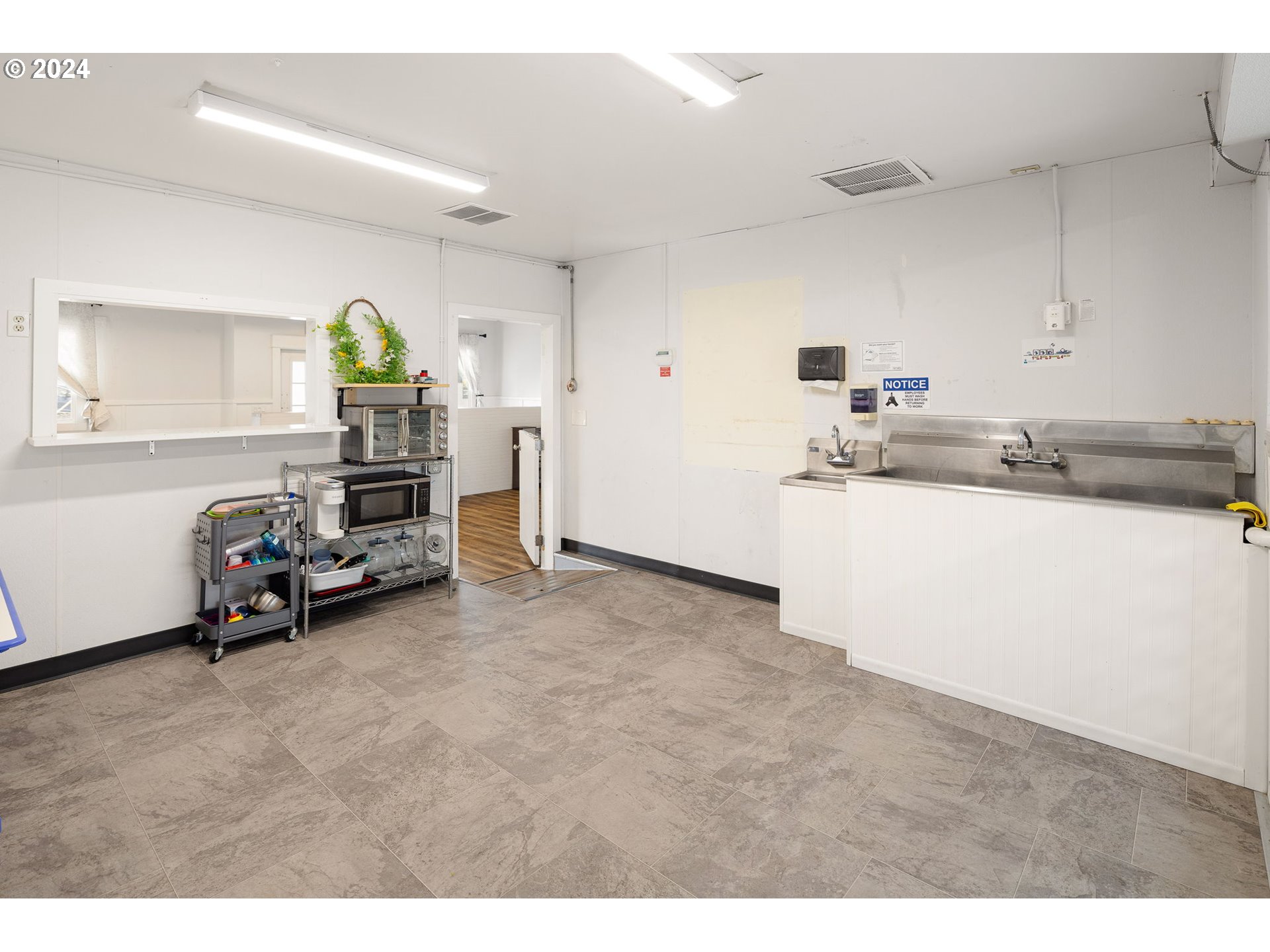 155 East Main Street Lowell, OR 97452 - Photo 16 of 17 a view of kitchen and sink