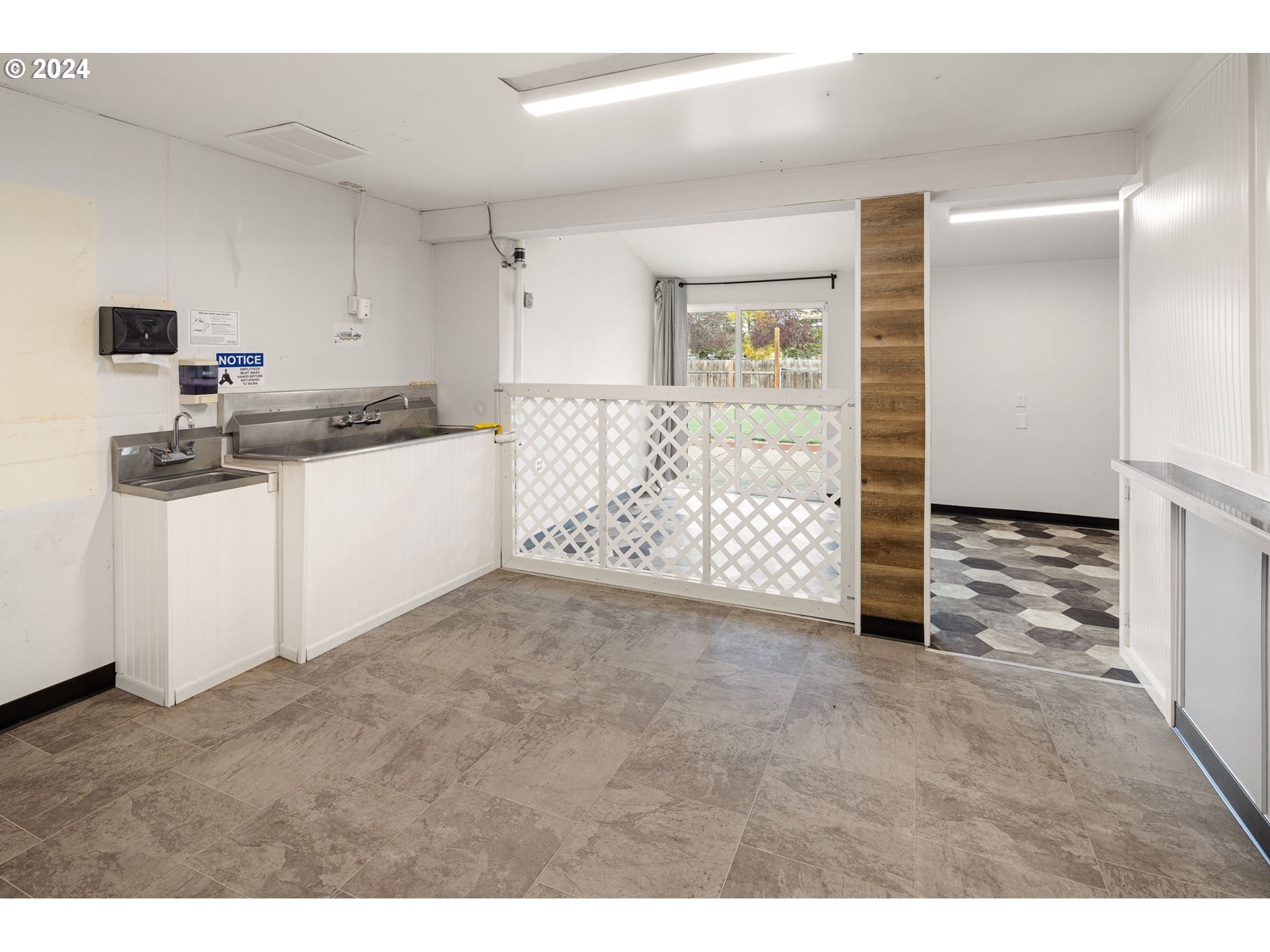 155 East Main Street Lowell, OR 97452 - Photo 17 of 17 a very nice looking room with a large window