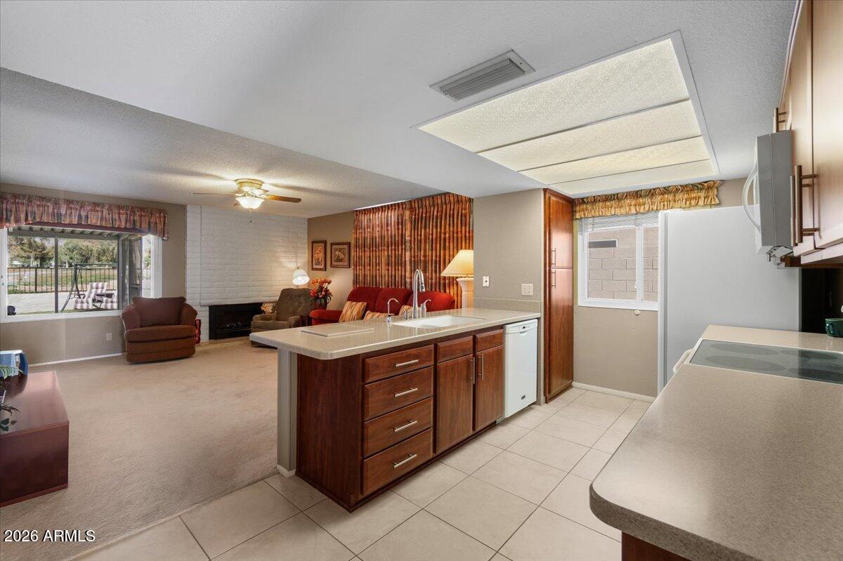 11444 South 51st Street Phoenix, AZ 85044 - Photo 19 of 87 19-Kitchen & Family Room