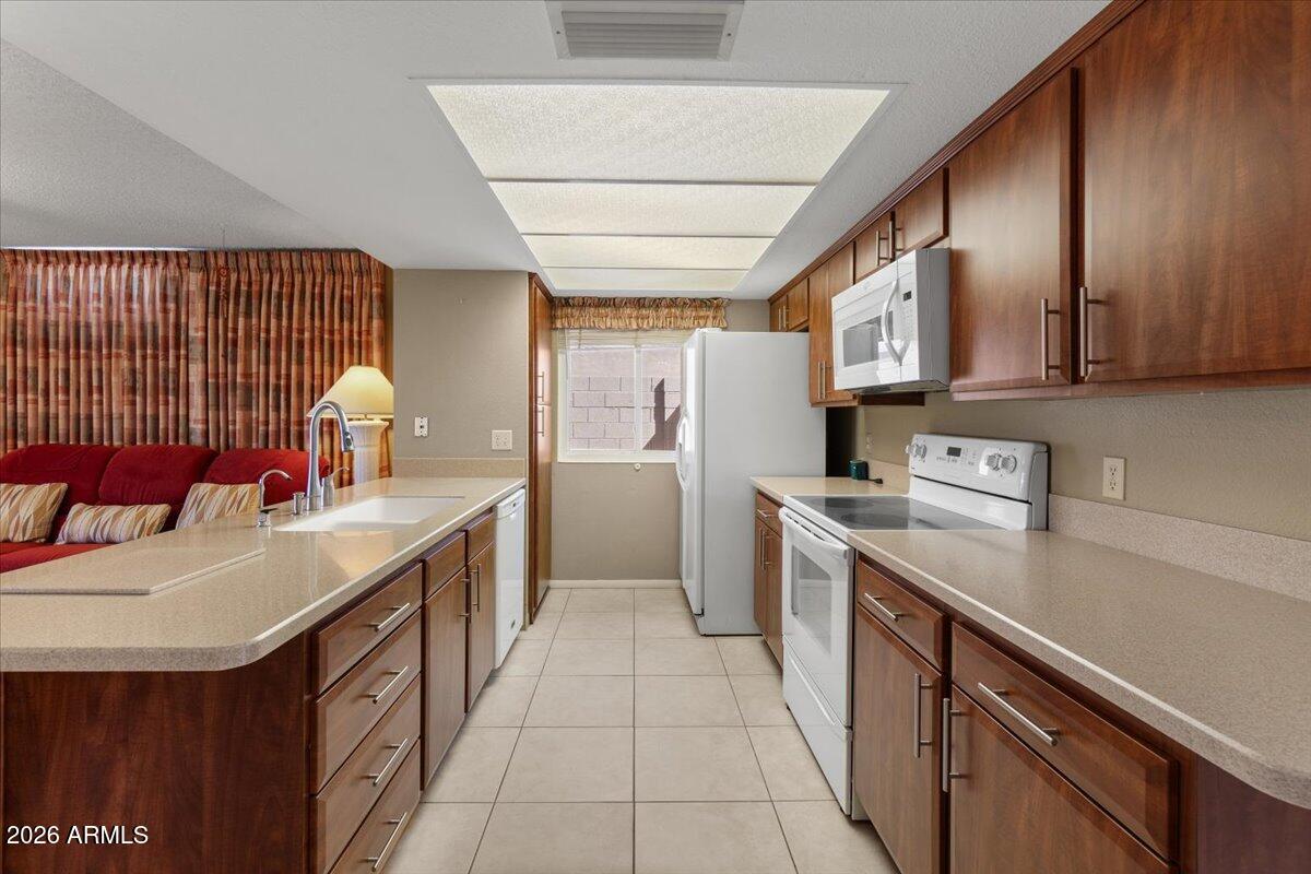 11444 South 51st Street Phoenix, AZ 85044 - Photo 20 of 87 20-Kitchen