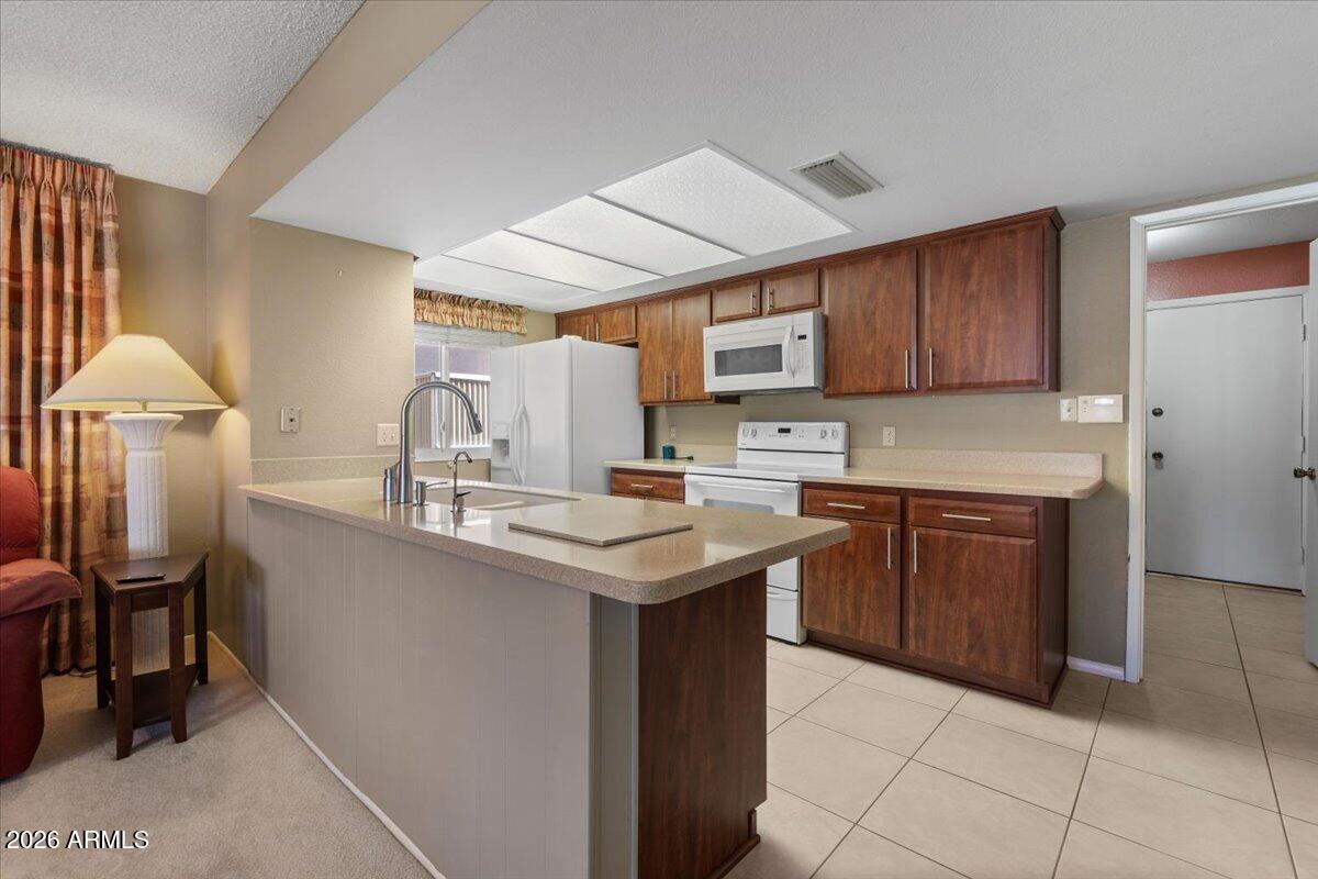 11444 South 51st Street Phoenix, AZ 85044 - Photo 23 of 87 23-Kitchen