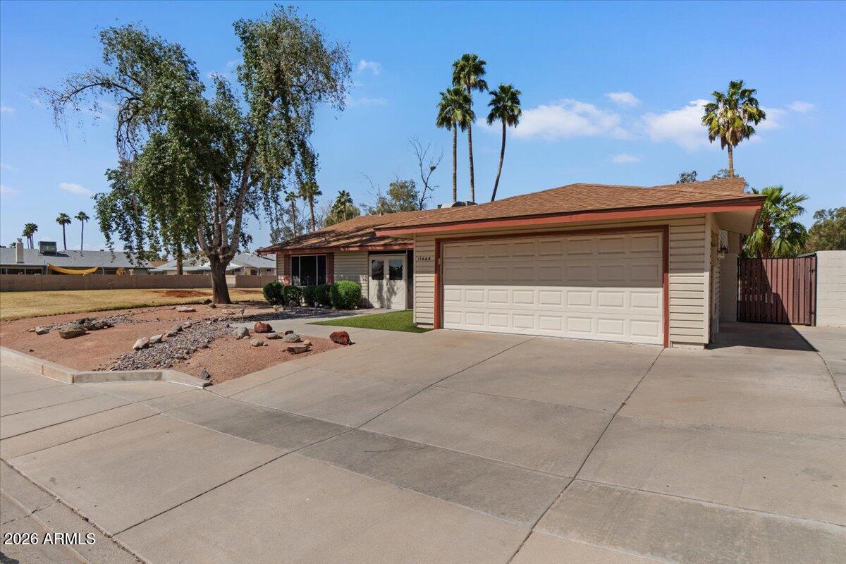 11444 South 51st Street Phoenix, AZ 85044 - Photo 8 of 87 08-Front of home