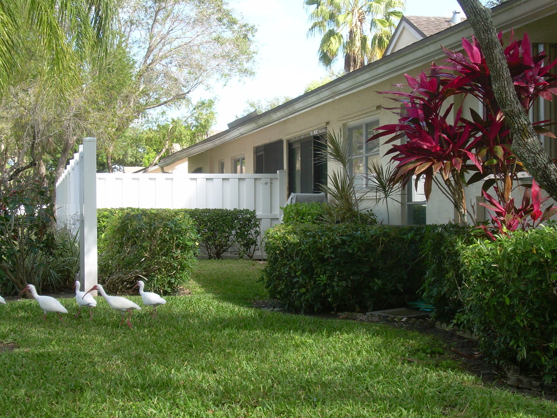 8649 Raintree Court Boca Raton, FL 33496 - Photo 29 of 43 Corner location