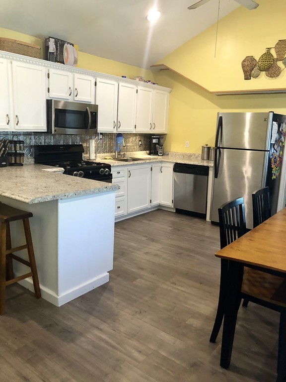 11 Bagley Road Holbrook, MA 02343 - Photo 5 of 13