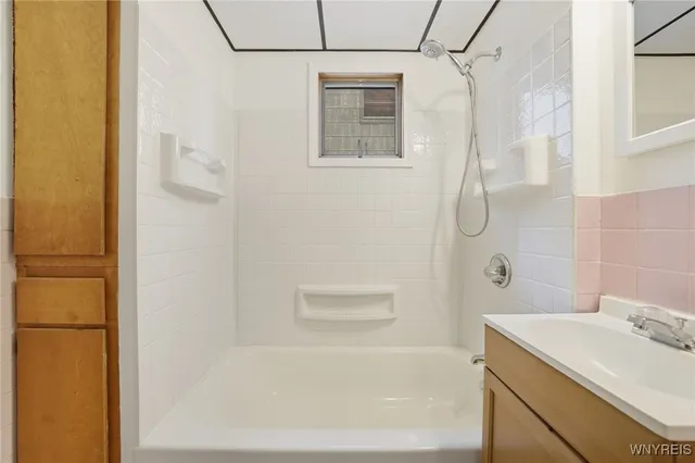 $169,900 | 102 Ullman Street, Buffalo, NY 14207